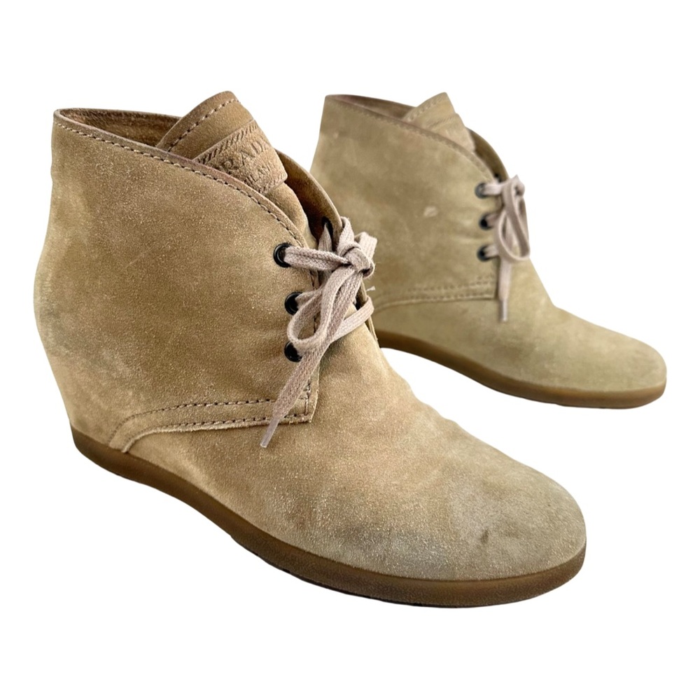 Prada women’s Tan Suede Rounded Toe Lace-Up Wedges Size: 38 - Picture 2 of 16